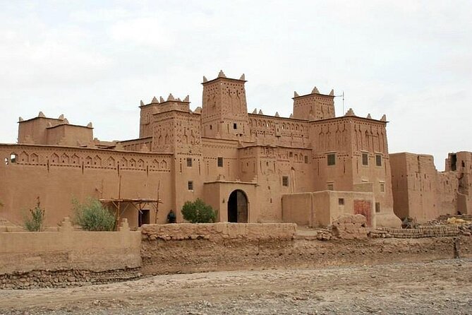 Private Excursion From Ouarzazate to Gorges Dades, Valley of Roses and Skoura - Lunch and Refreshments