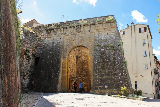 Private Guided Tour of Montepulciano With Wine Tasting - Inclusions