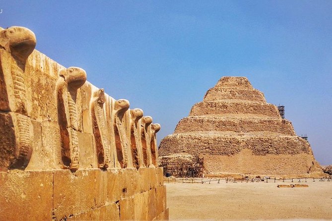 Private Guided Tour to Giza Pyramids, Sphinx, Saqqara and Memphis + Lunch - Giza Pyramids and the Sphinx