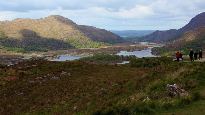 Private Ring of Kerry Highlights Tour From Cork, Car or Minibus - Quaint Towns