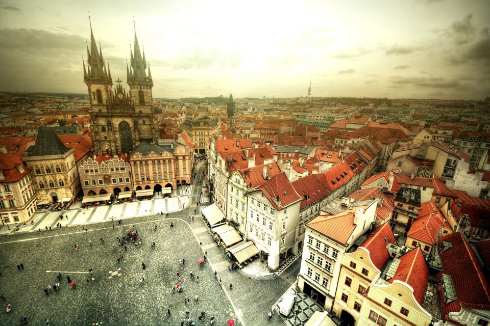 Private Sightseeing Transfer Prague - Vienna - Highlights of the Tour