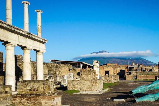 Private Tour in Pompeii and the Amalfi Coast With an Archaeologist - Pickup and Meeting Locations