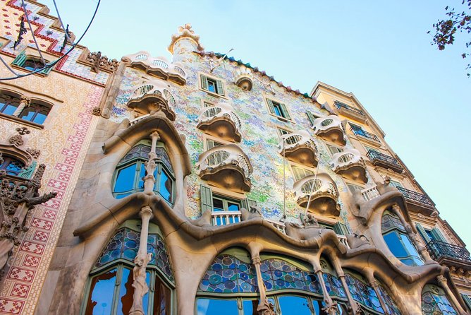 Private Tour of Sagrada Familia, Parc Guell and More. - Entrance Tickets