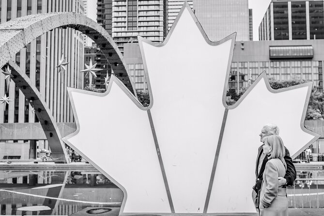 Private Tour: Personal Travel Photographer Tour in Toronto - Meeting and Pickup Details