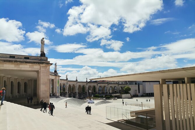 Private Tour to Fatima From Lisbon - Guided Sightseeing