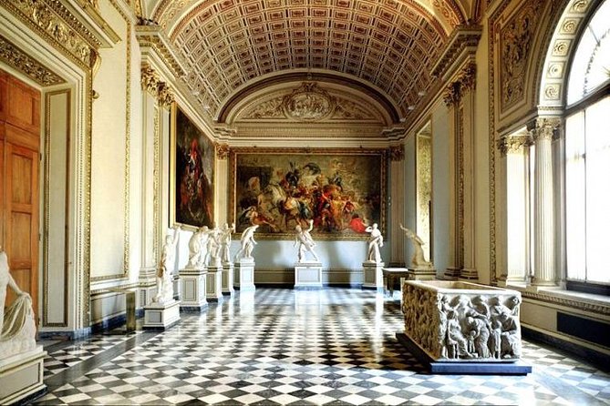 Private Tour: Walking Tour Plus the Uffizi Guided Tour - Accessibility and Requirements