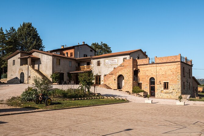 Private Visit to the Brugnoni Winery With Tasting of 4 Wines - Accessibility and Transportation Details