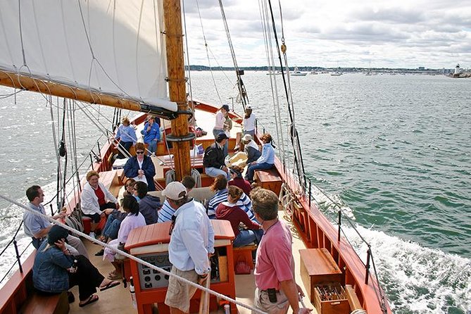 Privateer Schooner Sailing Tour in Salem Sound - Meeting and Departure