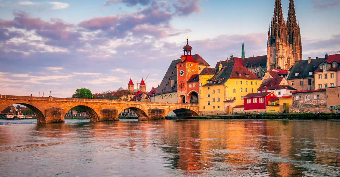 Regensburg: Walking Tour With Italian Wines and Food Tasting - Impressive Cathedral and Landmarks