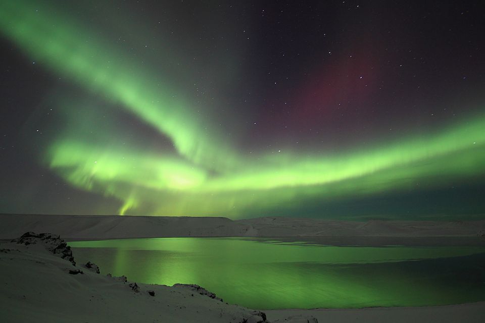 Reykjavik: Golden Circle & Northern Lights 4x4 Tour - Group Size and Amenities