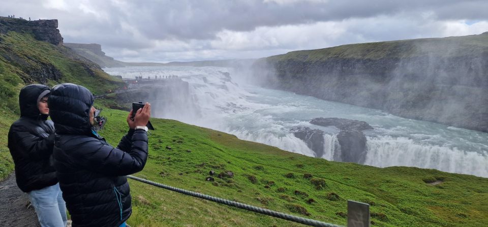 Reykjavik: Golden Circle Private SUV / Lunch at Tomato Farm - Geysir Geothermal Area