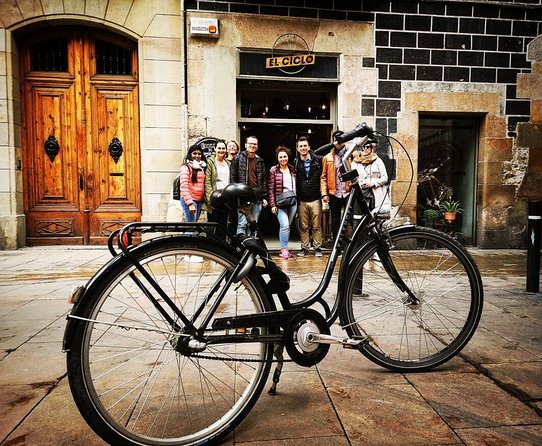 Riding Barcelona. Private Bike Tour Highlights & Gaudis Art - Reviews and Ratings