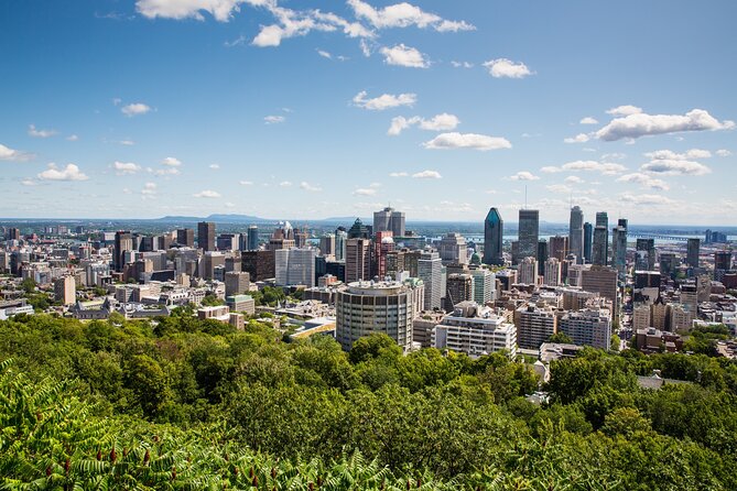 Romantic Walking Tour For Couples in Montreal - Romantic Landmarks