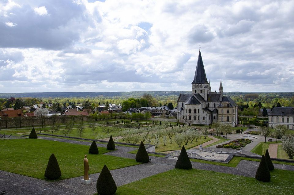 Rouen: Castles and Abbeys Private Full-Day Tour - Rouen Cathedral and Legacy