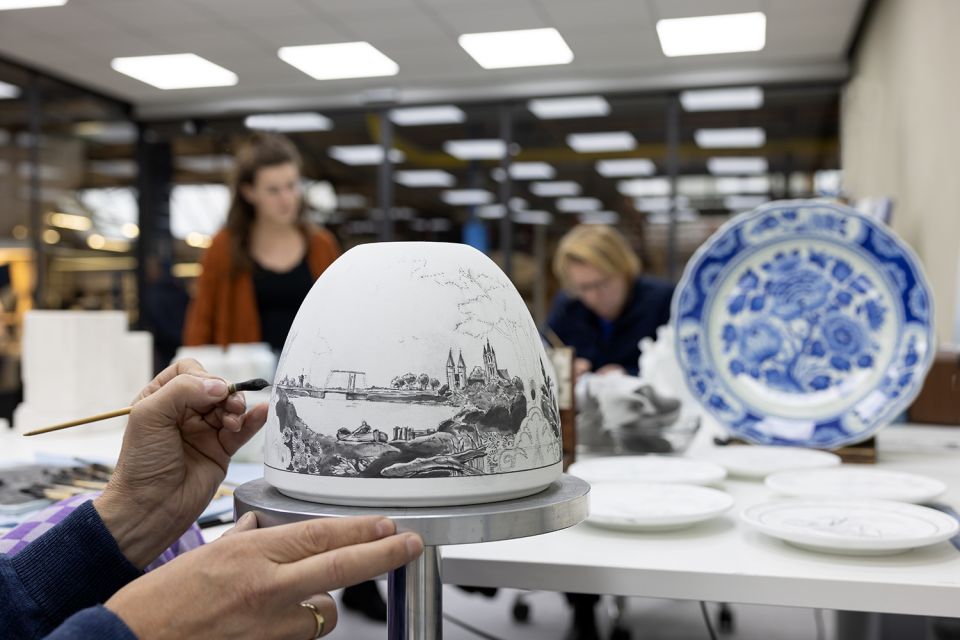 Royal Delft: Delftblue Factory and Museum - Painting Workshops and Demonstrations