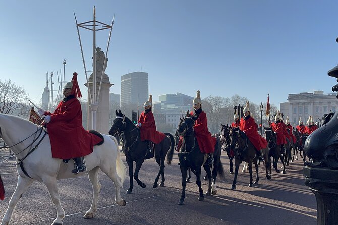 Royal Family and Changing of the Guard Walking Tour - Highlights and Inclusions