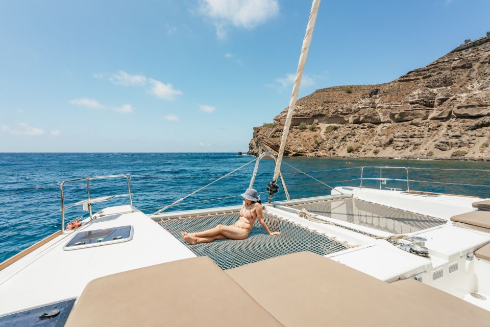 Santorini: Luxury Catamaran Day Trip With Meal and Open Bar - Dining Experience