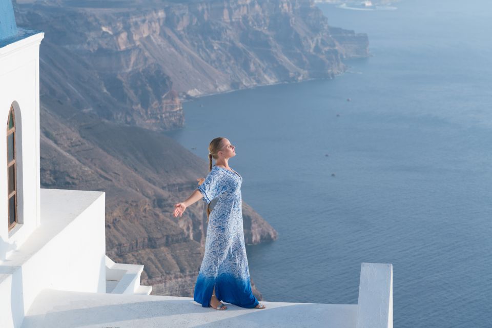 Santorini: Private Photo Shoot in Fira or Imerovigli - Photo Shoot Experience