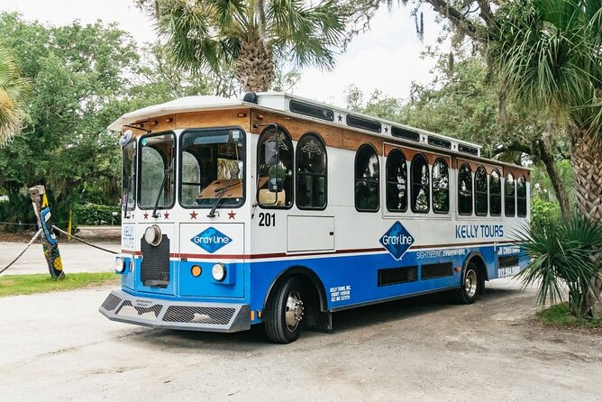 Savannah to Tybee Island With Dolphin Cruise - Lunch at The Original Crab Shack