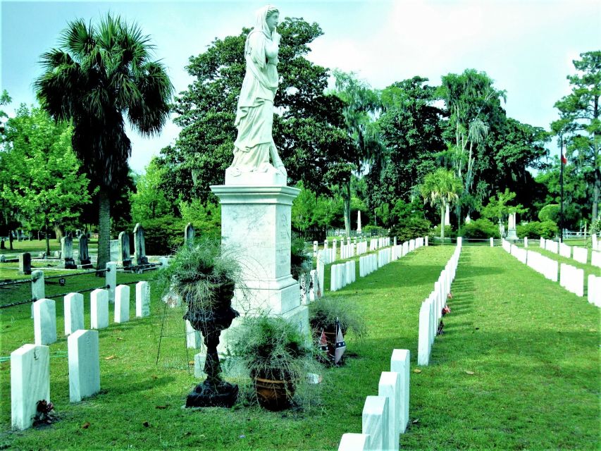 Savannah: Womens History Tour at Laurel Grove Cemetery - Laurel Grove Cemetery Features