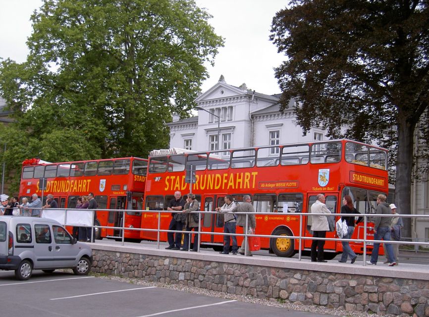 Schwerin: Hop-On Hop-Off Double-Decker Bus Tour - Tour Highlights