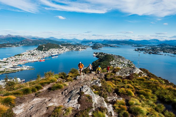 Seakayak And Hike in Ålesund - Health and Accessibility