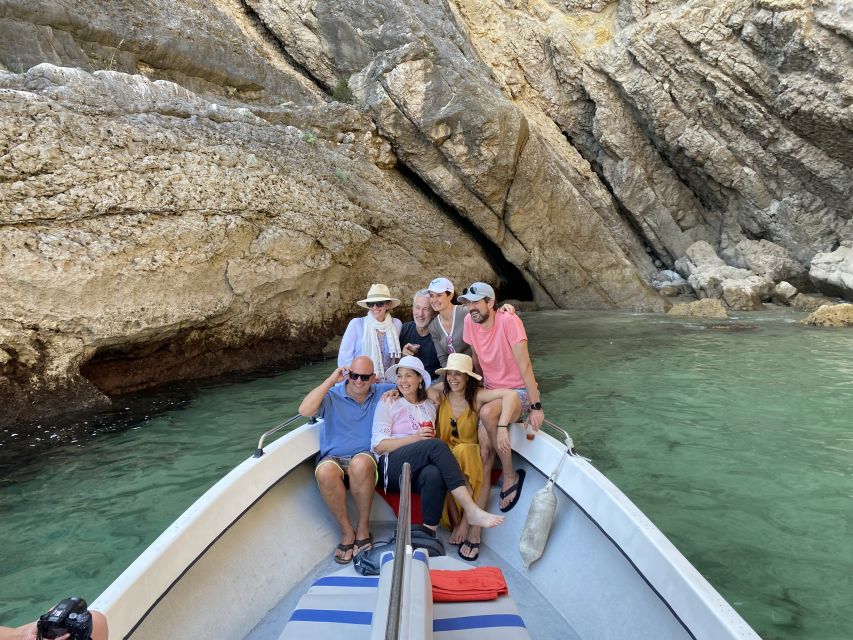 Sesimbra: Arrábida Secret Beaches&Caves Boat Tour Snorkeling - Itinerary Highlights