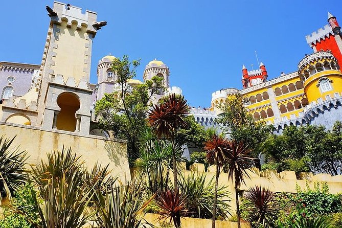 Sintra and Cascais Small Group Tour From Lisbon - Exploring Stunning Coastal Destinations