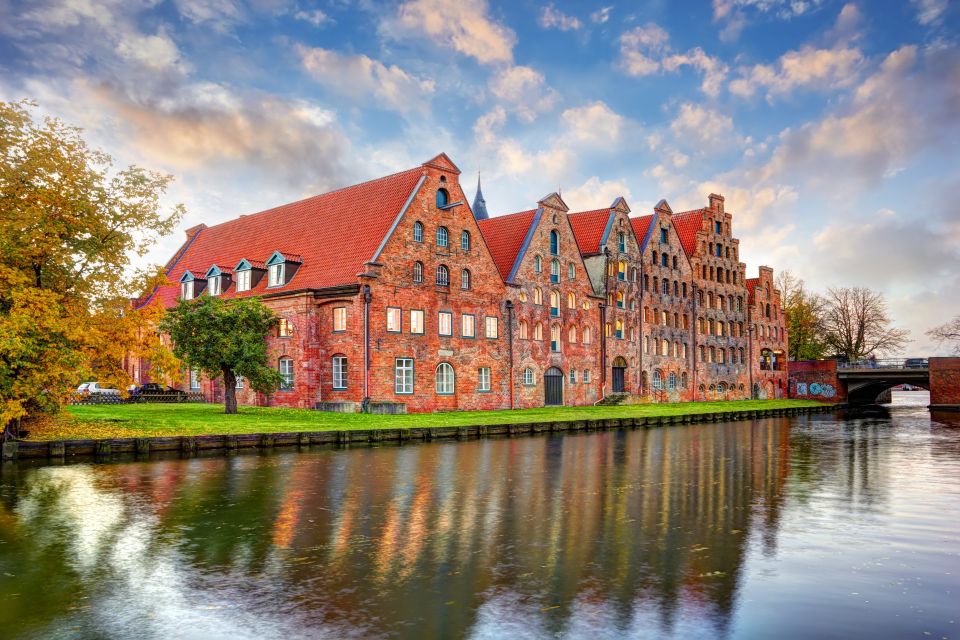 Skip-the-line European Hanseatic Museum & Old Town Tour - Inclusions and Exclusions