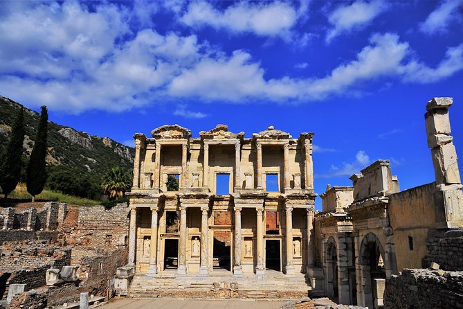 Small-Group: Ephesus and the House of Virgin Mary Day Trip From Istanbul - Visiting the House of Virgin Mary