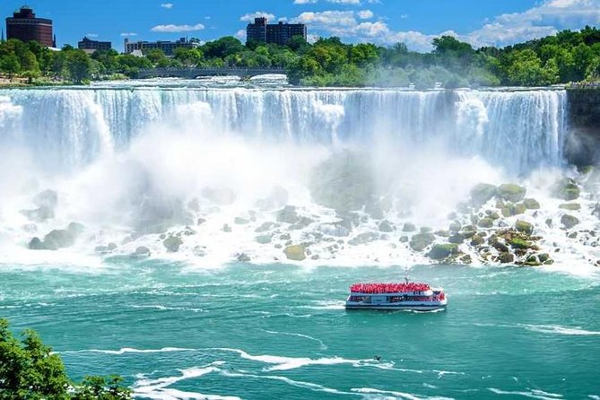 Small Group Tour of Niagara With Boat Cruise From Toronto - Air-Conditioned Vehicle Transport