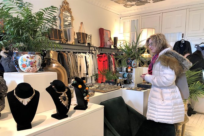 Small-Group Vintage Fashion Shopping Tour With a Style Coach - Tour Details