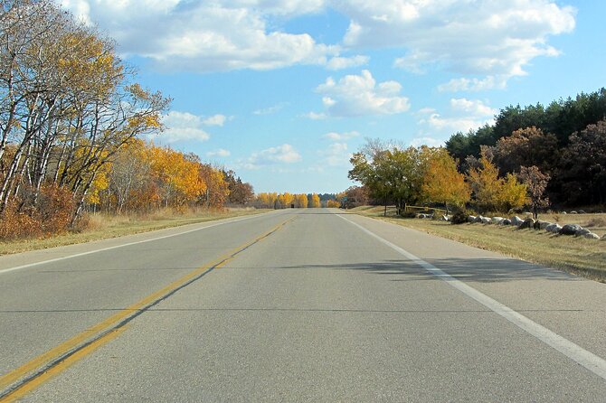 Smartphone Driving Tour Between Kenora and Winnipeg - Meeting and Pickup Options