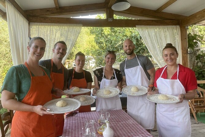 Sorrento Pizza Class With Wine, Limoncello and Transfer Included - Authentic Neapolitan-Style Pizza