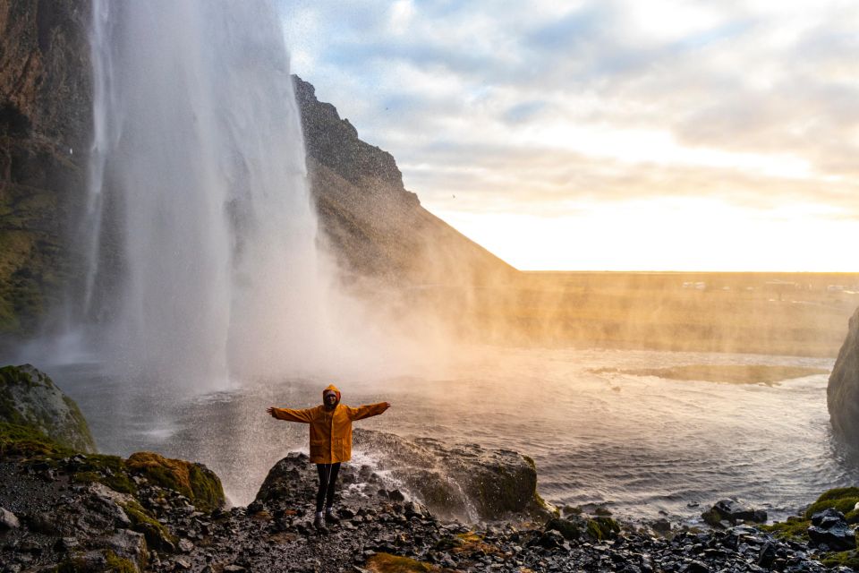 South Coast, Glacier Hike and Northern Lights Winter Tour - Glacier Hike on Sólheimajökull