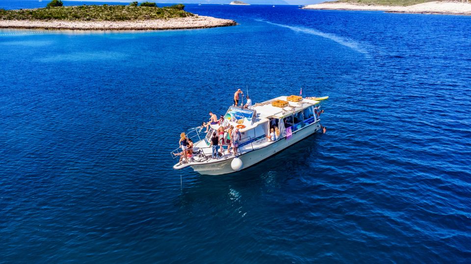 Split: Half-Day Blue Lagoon, Shipwreck, and Trogir Boat Tour - Tour Inclusions