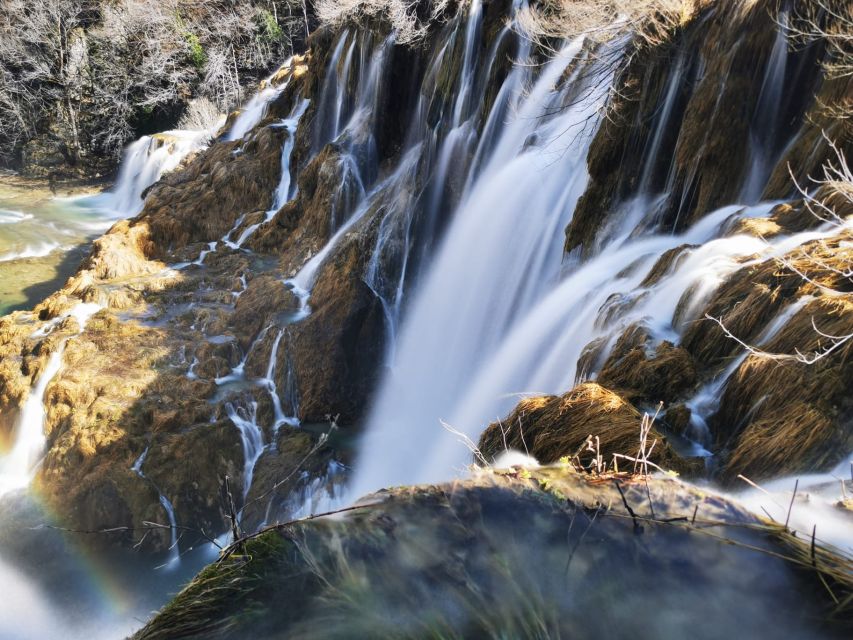 Split: Plitvice Lakes Guided Day Tour With Entry Tickets - Itinerary Details