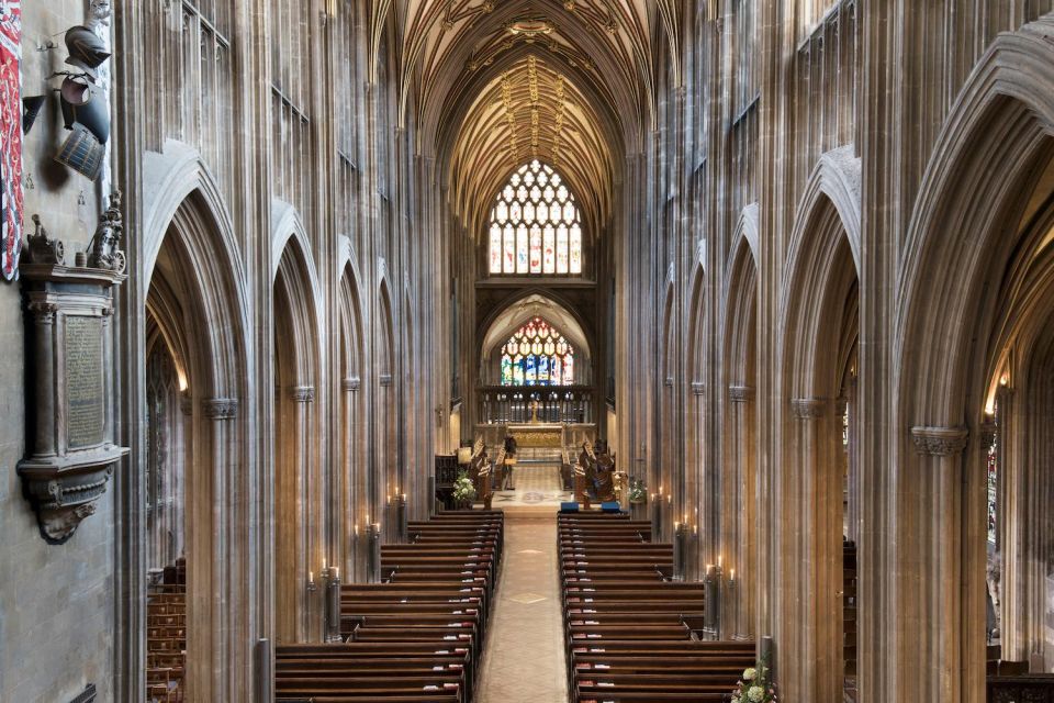 St Mary Redcliffe Church Bristol: Guided Tour - Magnificent Stained Glass and Vaulted Ceiling