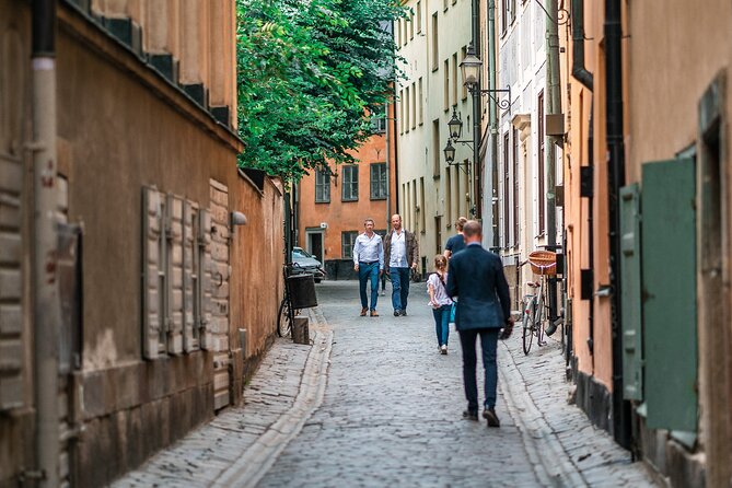 Stockholms Old Town & Vasa Museum Private Walking Tour - Cobbled Streets of Gamla Stan