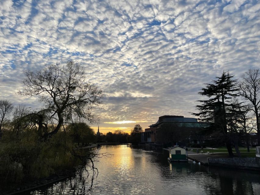 Stratford-Upon-Avon: City Exploration Self-Guided Audio Tour - Tracing Shakespeares Life Journey