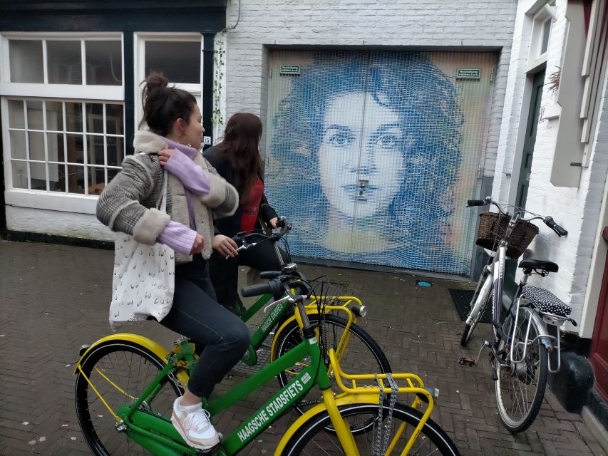 Street Art Tour by Bike With Wonderful Storyteller - 2,5hr - Discover Urban Gems