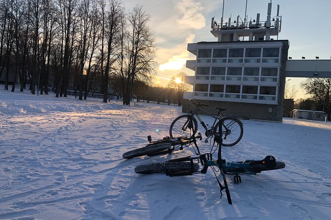 Tallinn Winter Bike Tour With Cafe Stop - Tour Features