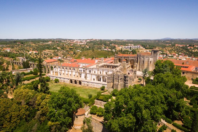 Templar Knights: Tomar and Almourol Castles Full Day Private Tour - Discovering Almourol Castle by Boat