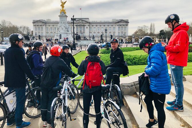 The Big Six of London and a Pub. 5.5 Hour Tour - Hybrid Bike and Helmet