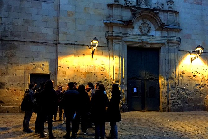 The Shadow of the Wind Novel Walking Tour in Barcelona - Tour Highlights: Rambla Santa Mònica