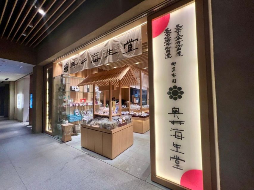 Tokyo : Dashi Drinking and Shopping Tour at Nihonbashi - Experience Highlights