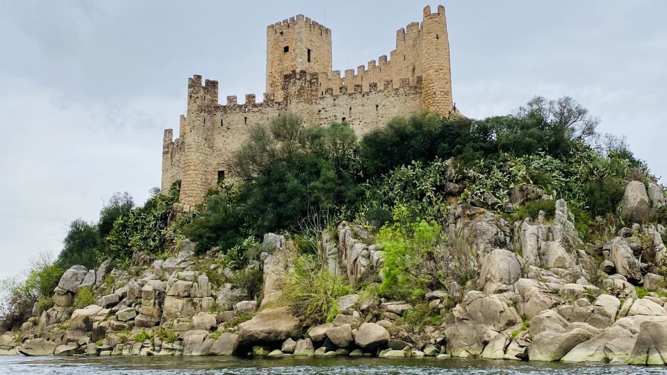 Tomar: Castle of Almourol Private Tour - Inclusions