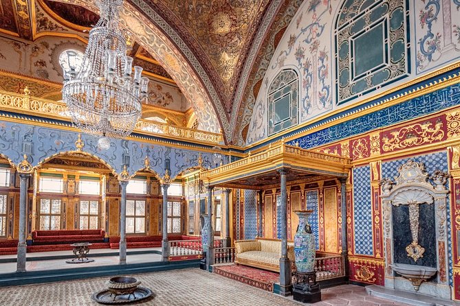 Topkapi Palace Skip-The-Line Entry With Guided Tour - Accessibility and Group Size