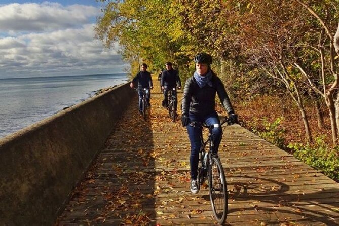 Toronto Islands Morning Bike Tour - Waterfront Parks and Beaches