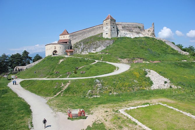 Tour of the 3 Castles: Bran, Rasnov and Peles in English (Native English Guide). - Tour Features